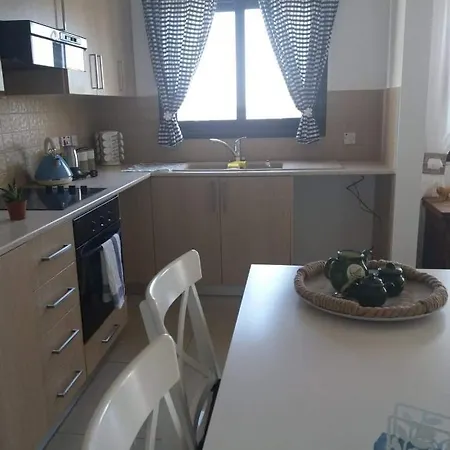 Beautiful And Modern Apartment In Oroklini Cyprus